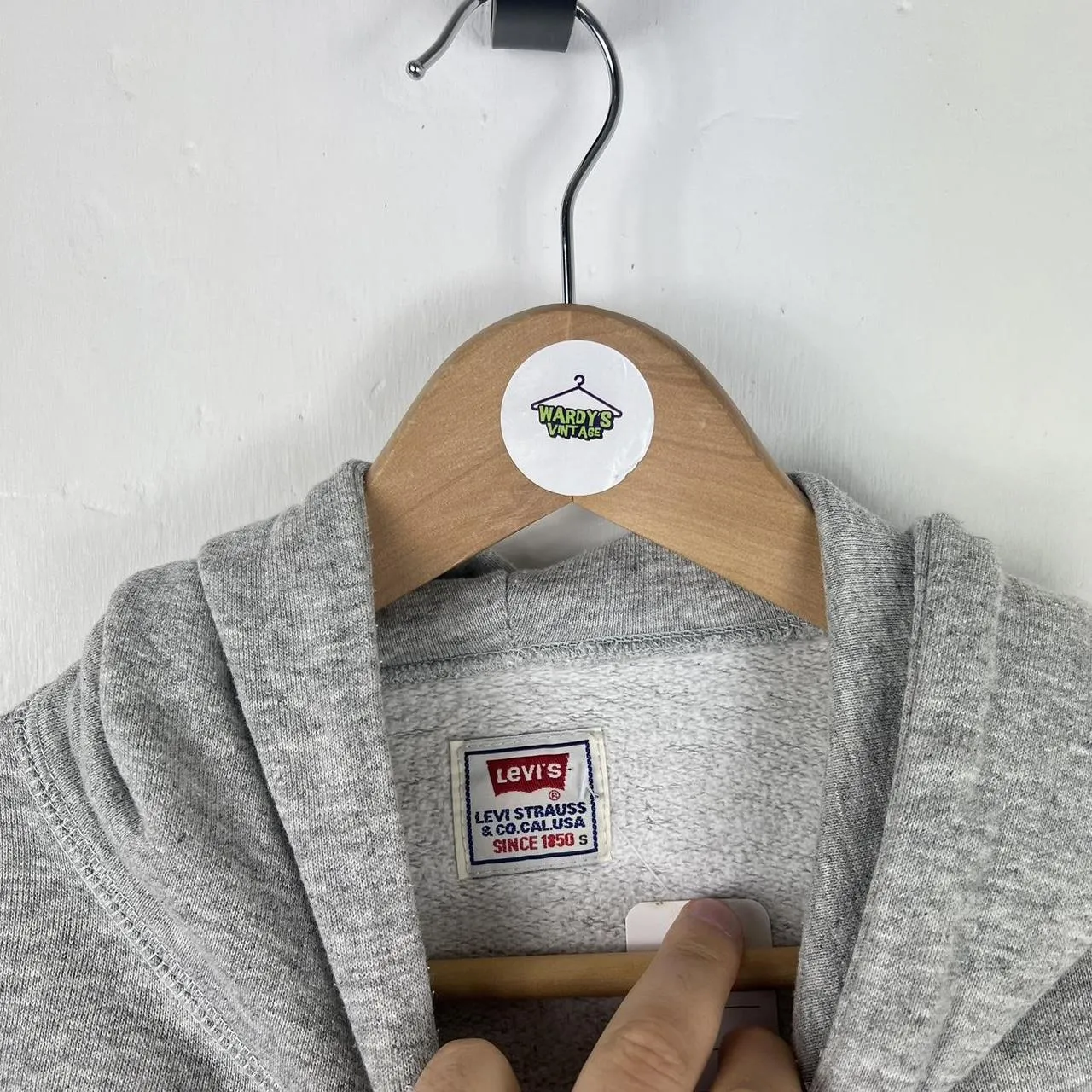 Levi’s hoodie small