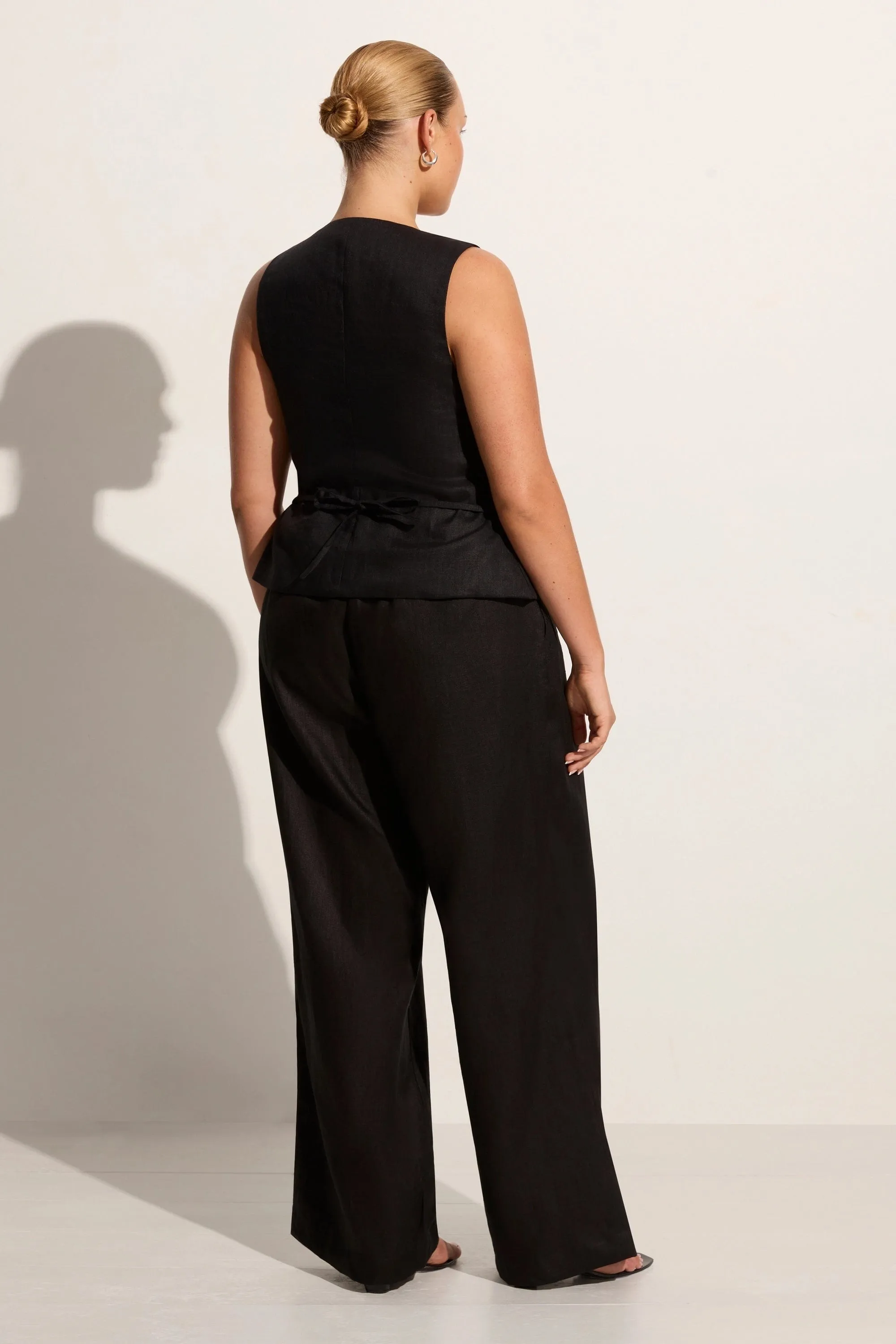 Stanze Vest Black